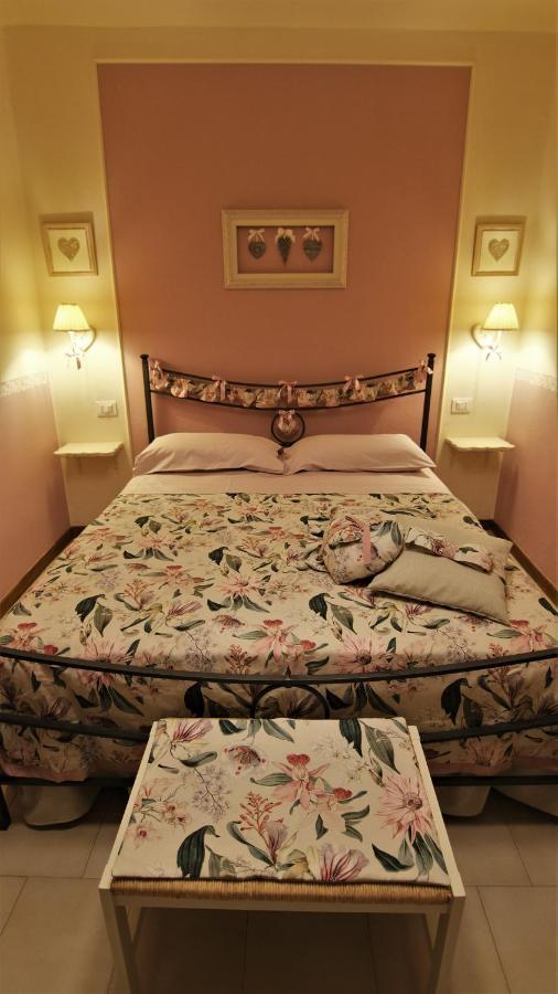 La Casina Dei Cuori Di Nonna Miglia Villa Pallerone ภายนอก รูปภาพ